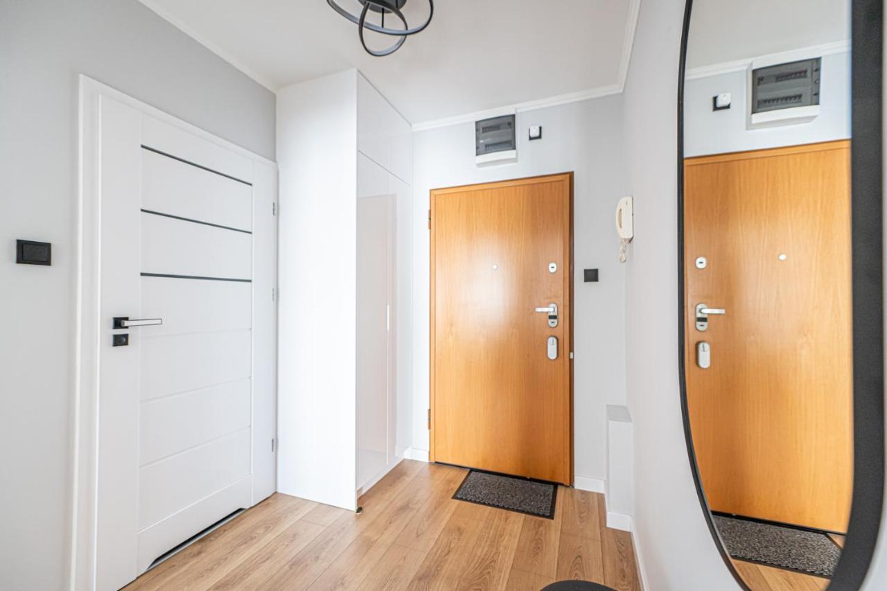 ורוצלב Apartment 24H With Free Garage And Ac Jagielly 5 מראה חיצוני תמונה