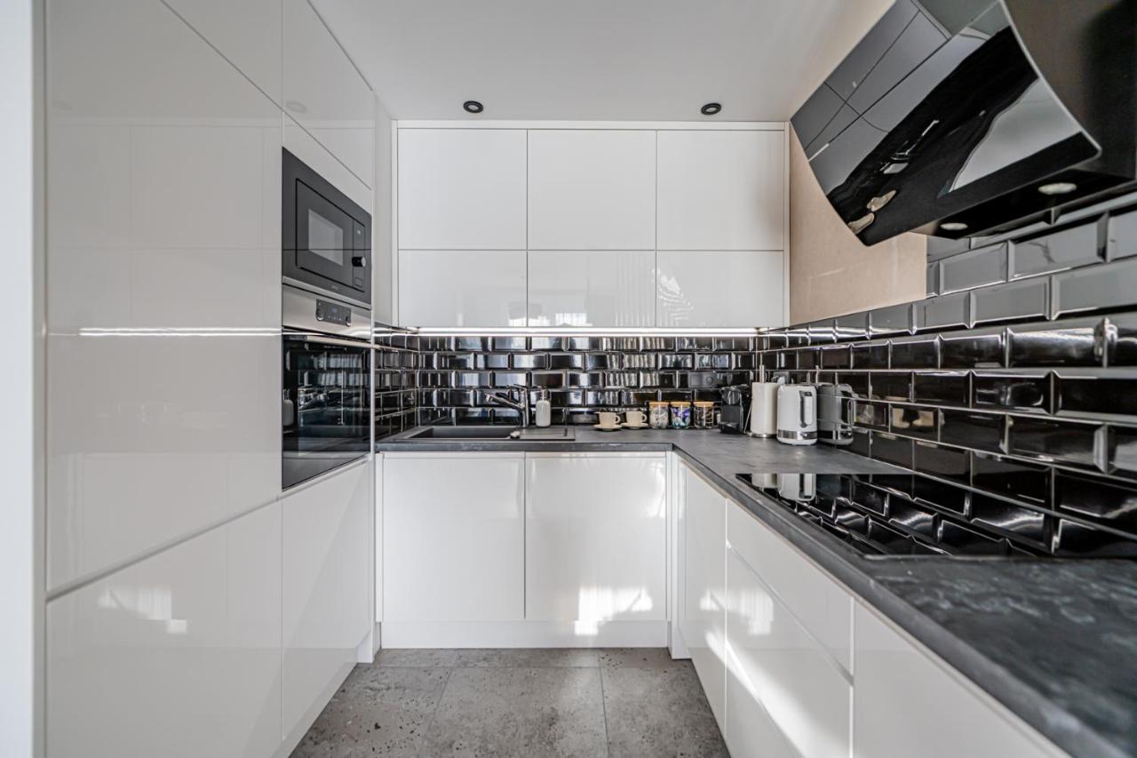ורוצלב Apartment 24H With Free Garage And Ac Jagielly 5 מראה חיצוני תמונה